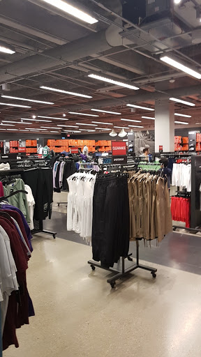 Sportswear Store «Nike Factory Store», reviews and photos, 300 Artisan Way, Somerville, MA 02145, USA