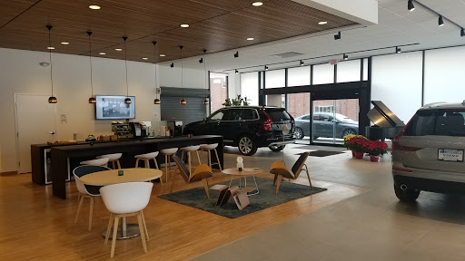 Volvo Dealer «Mitchell Volvo Cars of Simsbury», reviews and photos, 384 Hopmeadow St, Simsbury, CT 06070, USA