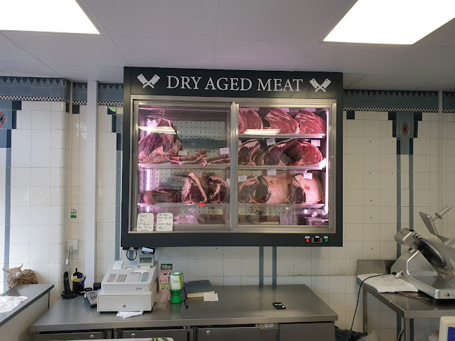 Comments and reviews of Darrens Family Butchers