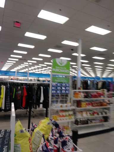 Clothing Store «Ross Dress for Less», reviews and photos, 749 E Dundee Rd, Palatine, IL 60074, USA