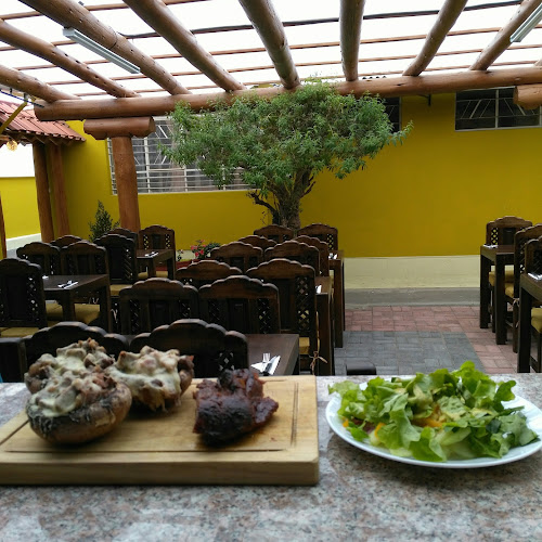 Opiniones de El Cedro'n en Latacunga - Restaurante