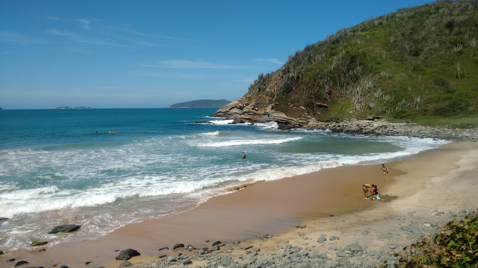 Zdjęcie Praia de Jose Goncalves z powierzchnią jasny piasek