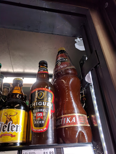 Liquor Store «Liquor Barn», reviews and photos, 287 E Dundee Rd, Wheeling, IL 60090, USA