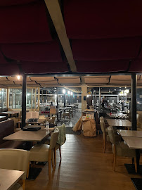 Atmosphère du Restaurant Au Pied dans le Plat à Mouans-Sartoux - n°2