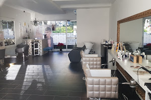Studio & salon parrucchieri