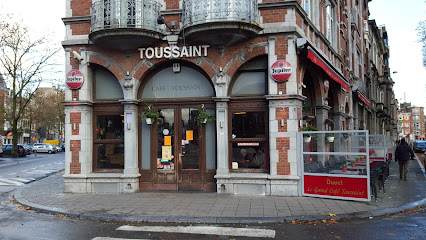 Toussaint 1er, Café
