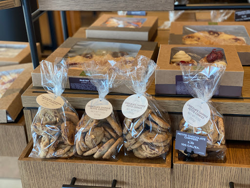 Shopping Mall «Creeks at Virginia Centre», reviews and photos, 9850 Brook Rd, Glen Allen, VA 23059, USA