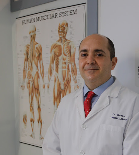 Dr Daniel Gaitán Román