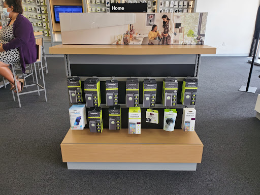 Cell Phone Store «Verizon», reviews and photos, 26 Northfield Ctr, Whiteville, NC 28472, USA