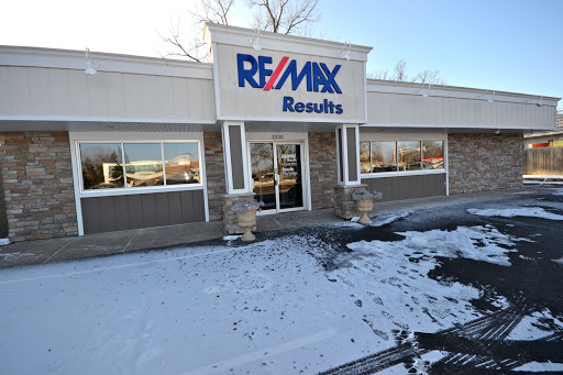 Real Estate Agency «RE/MAX Roseville - HartmannTeam», reviews and photos, 1330 County B Rd W, Roseville, MN 55113, USA