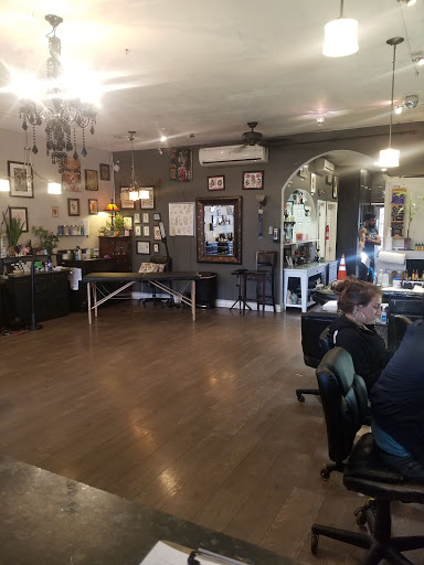 Tattoo Shop «Black Diamond Tattoo», reviews and photos, 412 Lincoln Blvd, Venice, CA 90291, USA