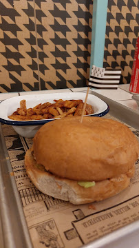 Plats et boissons du Restaurant de hamburgers Deiz Mat Burger à Rennes - n°18