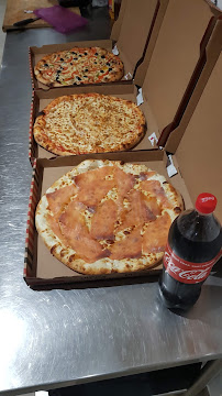 Plats et boissons du Pizzeria Allo Pizza Pronto à Ivry-la-Bataille - n°13