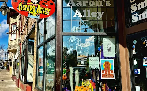 Aaron's Alley image