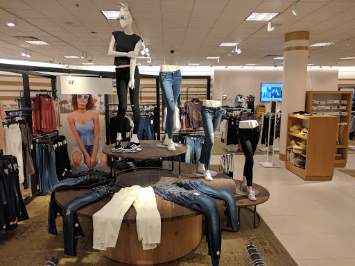 Stores to buy pants Tampa