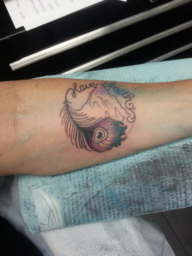 Tattoo Shop «InkHeart Tattoo», reviews and photos, 208 N Chestnut St, Chaska, MN 55318, USA