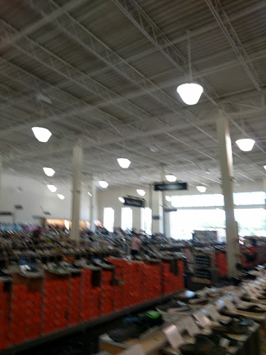 Shoe Store «DSW Designer Shoe Warehouse», reviews and photos, 1435 E Southlake Blvd, Southlake, TX 76092, USA