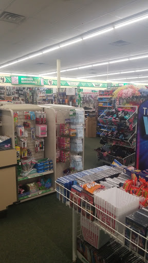 Dollar Store «Dollar Tree», reviews and photos, 3236 Orchard Lake Rd, West Bloomfield Township, MI 48324, USA