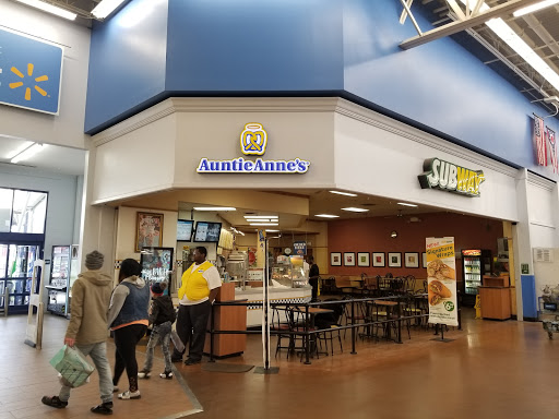 Department Store «Walmart Supercenter», reviews and photos, 3400 Steelyard Dr, Cleveland, OH 44109, USA