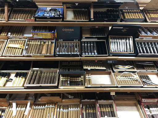 Tobacco Shop «Red Hill Smoke Shop», reviews and photos, 13848 Red Hill Ave, Tustin, CA 92780, USA