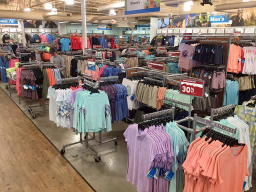 Sportswear Store «Columbia Sportswear Outlet Store», reviews and photos, 10746 Emerald Coast Pkwy, Destin, FL 32550, USA