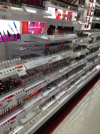 Department Store «Target», reviews and photos, 1800 W Empire Ave, Burbank, CA 91504, USA