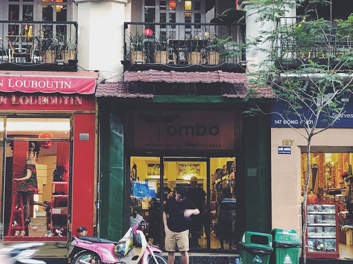 Tombo Souvenir Shop