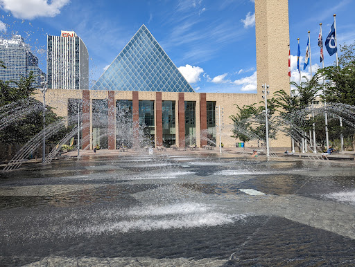 Sir Winston Churchill Square