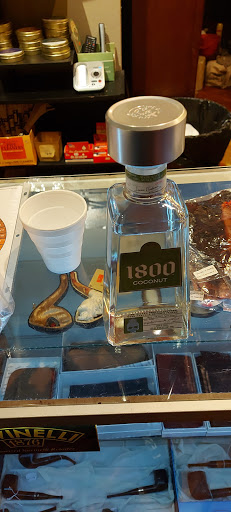 Liquor Store «Narberth Wine & Spirits», reviews and photos, 1 Station Cir, Narberth, PA 19072, USA