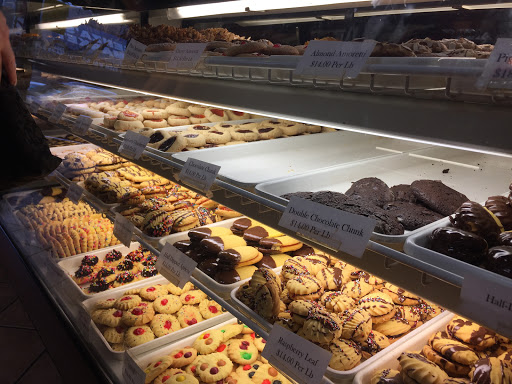 Candy Store «Morrone Pastry Shop & Cafe», reviews and photos, 2349 Arthur Ave, Bronx, NY 10458, USA