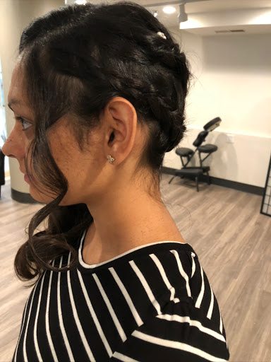 Beauty Salon «On Point Hair & Nail Salon», reviews and photos, 610 St Clair Ave NE, Cleveland, OH 44114, USA