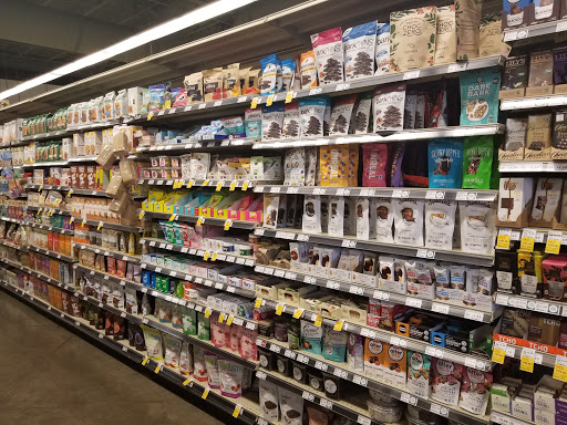 Grocery Store «Whole Foods Market», reviews and photos, 801 E Lamar Blvd, Arlington, TX 76011, USA