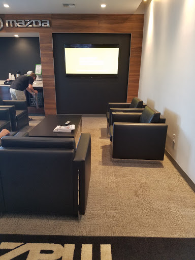 Car Dealer «South Tacoma Mazda», reviews and photos, 6027 S Tacoma Way, Tacoma, WA 98409, USA