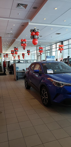 Car Dealer «West Herr Toyota of Williamsville», reviews and photos, 8129 Main St, Williamsville, NY 14221, USA