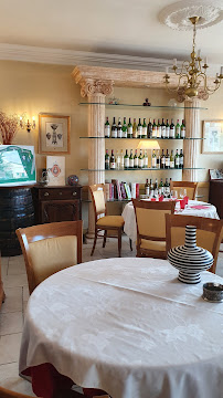 Atmosphère du Restaurant gastronomique Le Cochon d'Or à Champagné - n°3