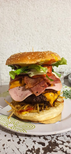 Opiniones de Los Chamos Burgers en Quito - Hamburguesería