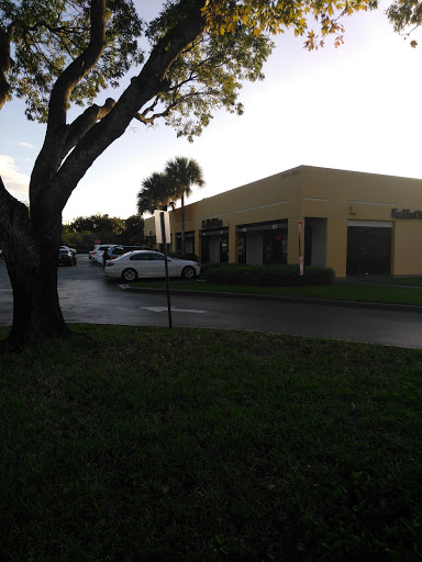 Print Shop «FedEx Office Print & Ship Center», reviews and photos, 2200 N University Dr, Coral Springs, FL 33071, USA