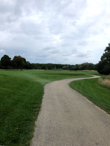 Golf Course «Indian Boundary Golf Course», reviews and photos, 8600 W Forest Preserve Ave, Chicago, IL 60634, USA