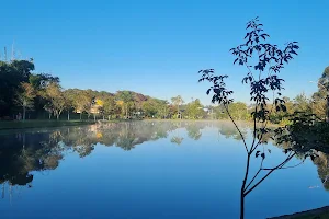 Parque Municipal (Lago) image