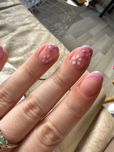 Kommentare und Rezensionen über Hanami Studio Basel | Nails & Lashes