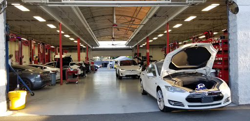 Tesla showroom Santa Ana