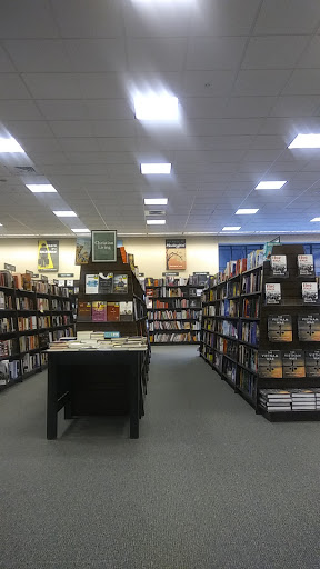 Book Store «Barnes & Noble», reviews and photos, 800 Settlers Ridge Center Dr, Pittsburgh, PA 15205, USA