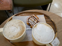 Plats et boissons du Restaurant servant le petit-déjeuner Starbucks à Grenoble - n°2