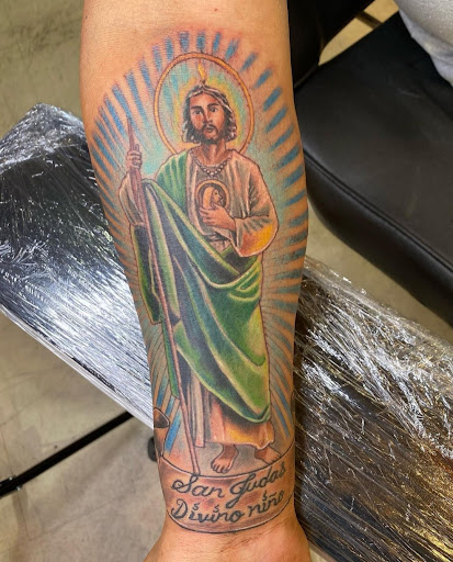 Explore full hand tattoo ideas, creative tattoo ideas in Feasterville Trevose, available at Tattoo Galaxy (Feasterville) Piercing & Custom tattoos