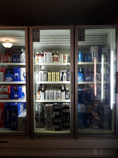 Pizza Takeaway «Bear Paw Pizza & Market», reviews and photos, 6444 Western Ave, Glen Arbor, MI 49636, USA