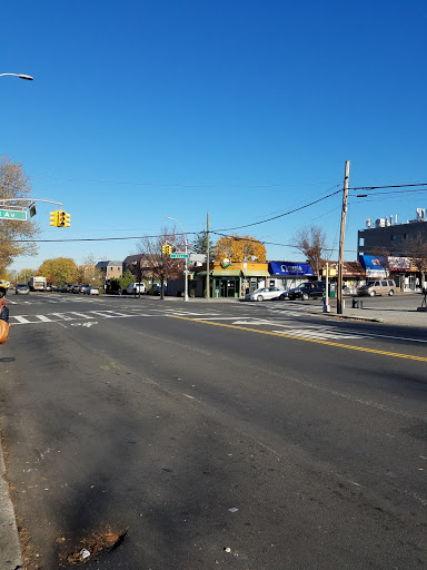 Supermarket «CHERRY VALLEY FARM SUPERMARKET», reviews and photos, 2016 21st Ave, Long Island City, NY 11105, USA