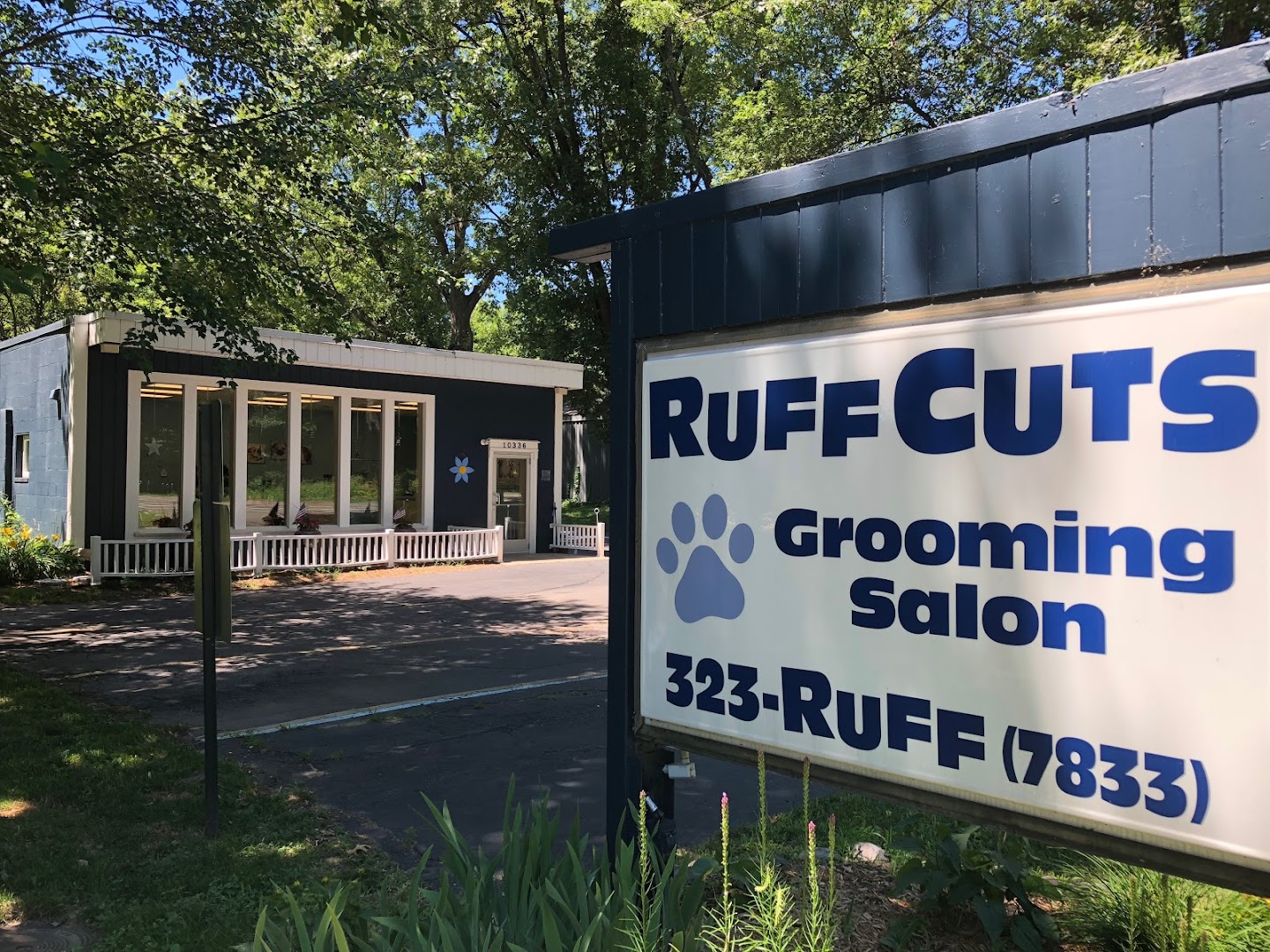 Ruff Cuts Grooming Salon
