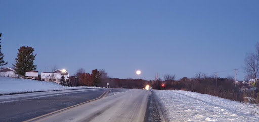 Auto Body Shop «Gerber Collision & Glass», reviews and photos, 830 W Belvidere Rd, Round Lake, IL 60073, USA