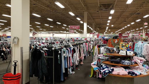 Clothing Store «Burlington Coat Factory», reviews and photos, 955 W Brandon Blvd, Brandon, FL 33511, USA