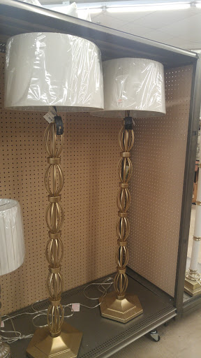 Home Goods Store «Tuesday Morning», reviews and photos, 233 Commerce Dr, Peachtree City, GA 30269, USA